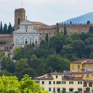 Appartamento A Postcard View In A Vintage Firenze
