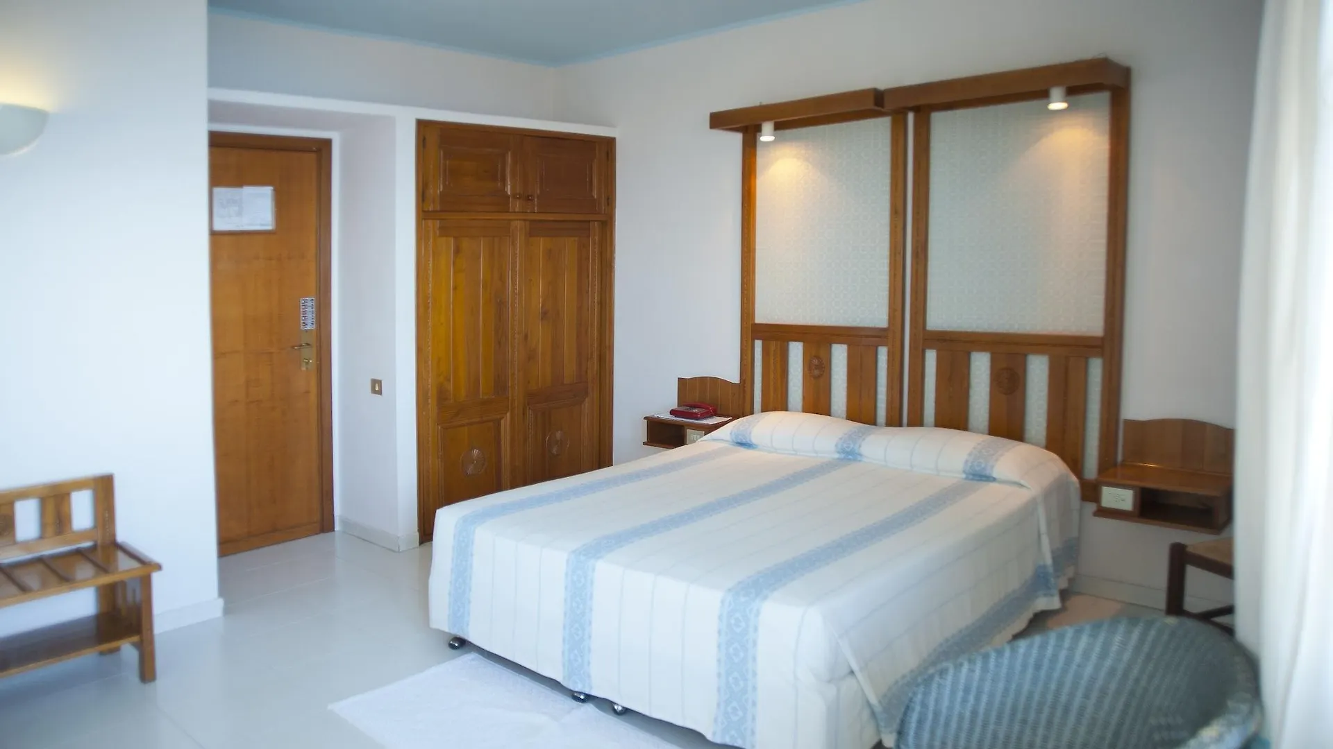 Albergo Miramare Cala Gonone 3*,  Italië